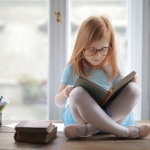 Rémunération des nounous en 2025 et tarifs de garde d’enfants